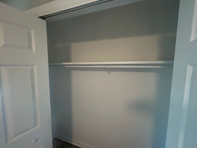 Building Photo - 925-6 Glenn Street, West Columbia, SC 29169