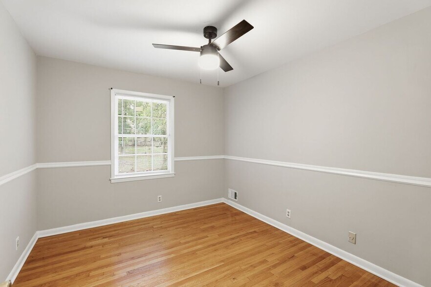 Building Photo - 4411 Langdon Dr