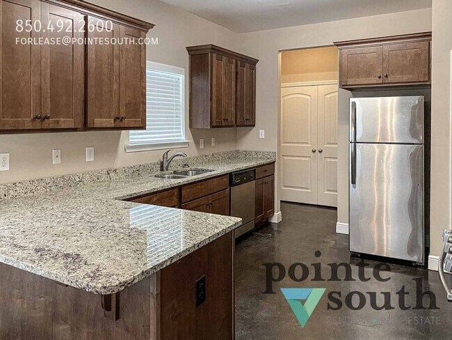 Building Photo - 12919A Churchill Dr-