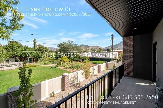 Building Photo - 1947 Flyns Hollow Ct