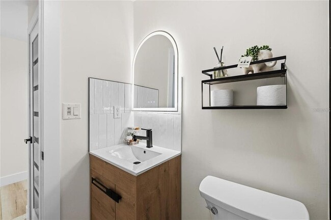 Building Photo - 4412 W Trilby Ave