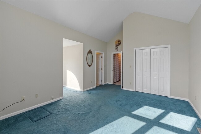 Building Photo - 116 Broadmeadow St