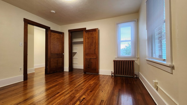 Building Photo - Now showing! Updated 4BR  1 bath house!