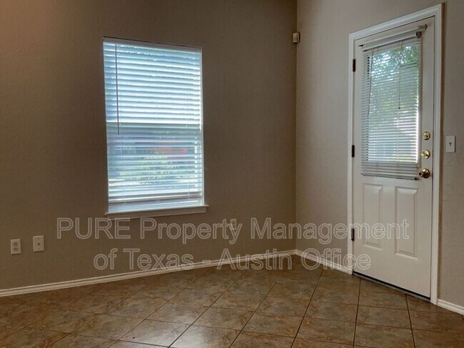 Building Photo - 302 Windridge Village Cove
