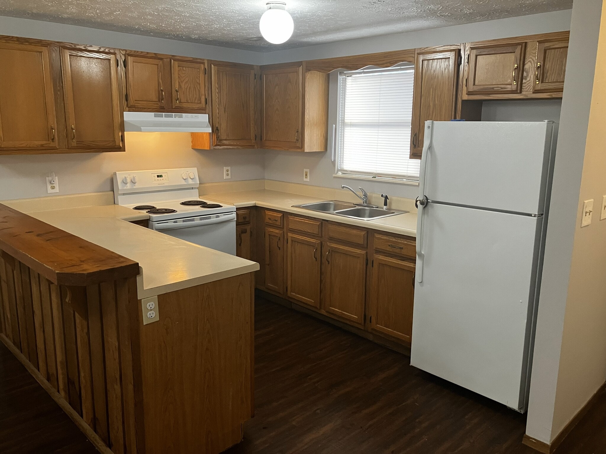 Building Photo - 4135 Dollys Dr