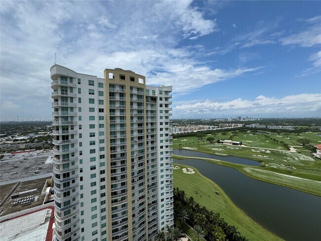 Primary Photo - 1755 E Hallandale Beach Blvd