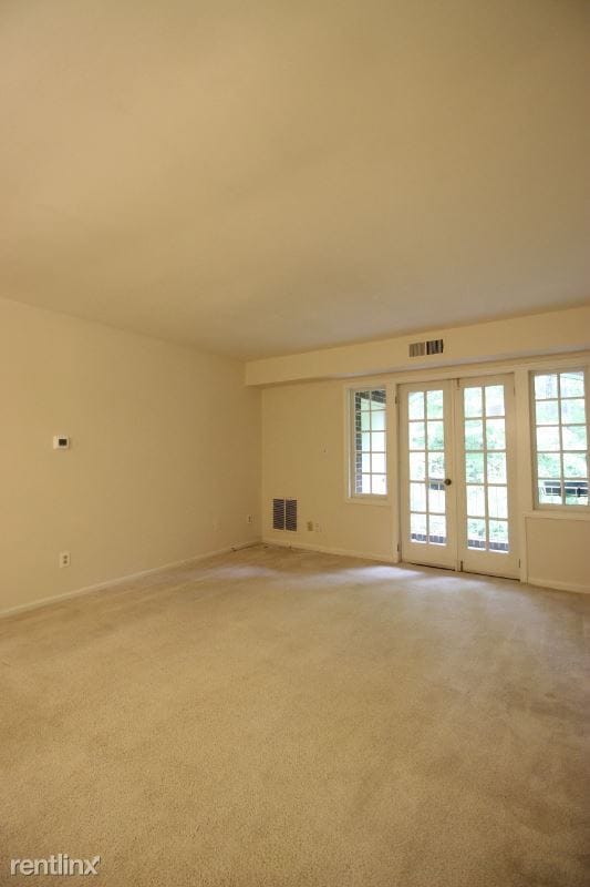 Building Photo - 5907 Noblestown Rd