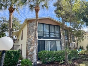 Building Photo - Elegant 2 bed 2 bath 55+ Condominium in Bradenton: Fully Furnished Annual Rental - Impeccably Mai...