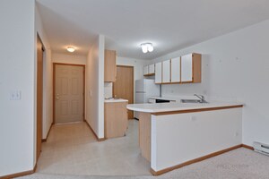 Building Photo - 1480 Spring Brook Ct