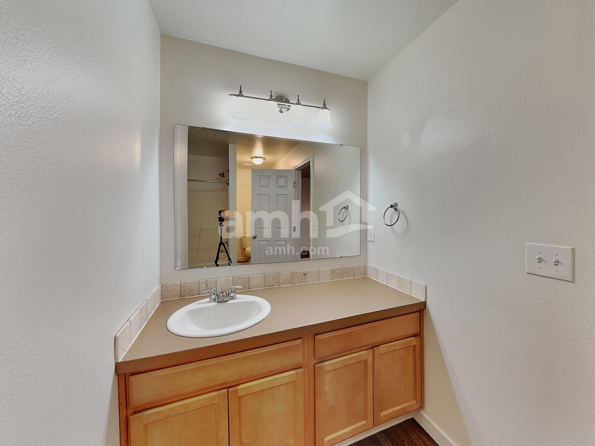 Building Photo - 19637 Cumberland Way