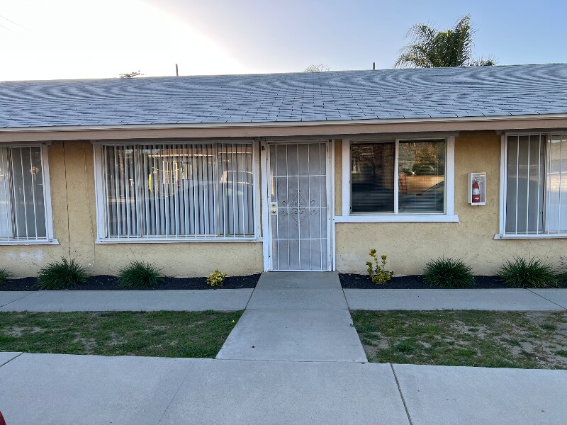 Building Photo - 350 Brown St