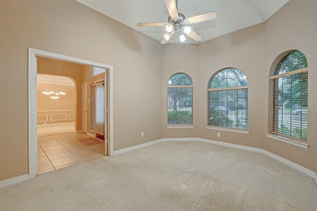 Building Photo - 22518 Silvermist Ln