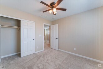 Building Photo - 4540 Anspach St