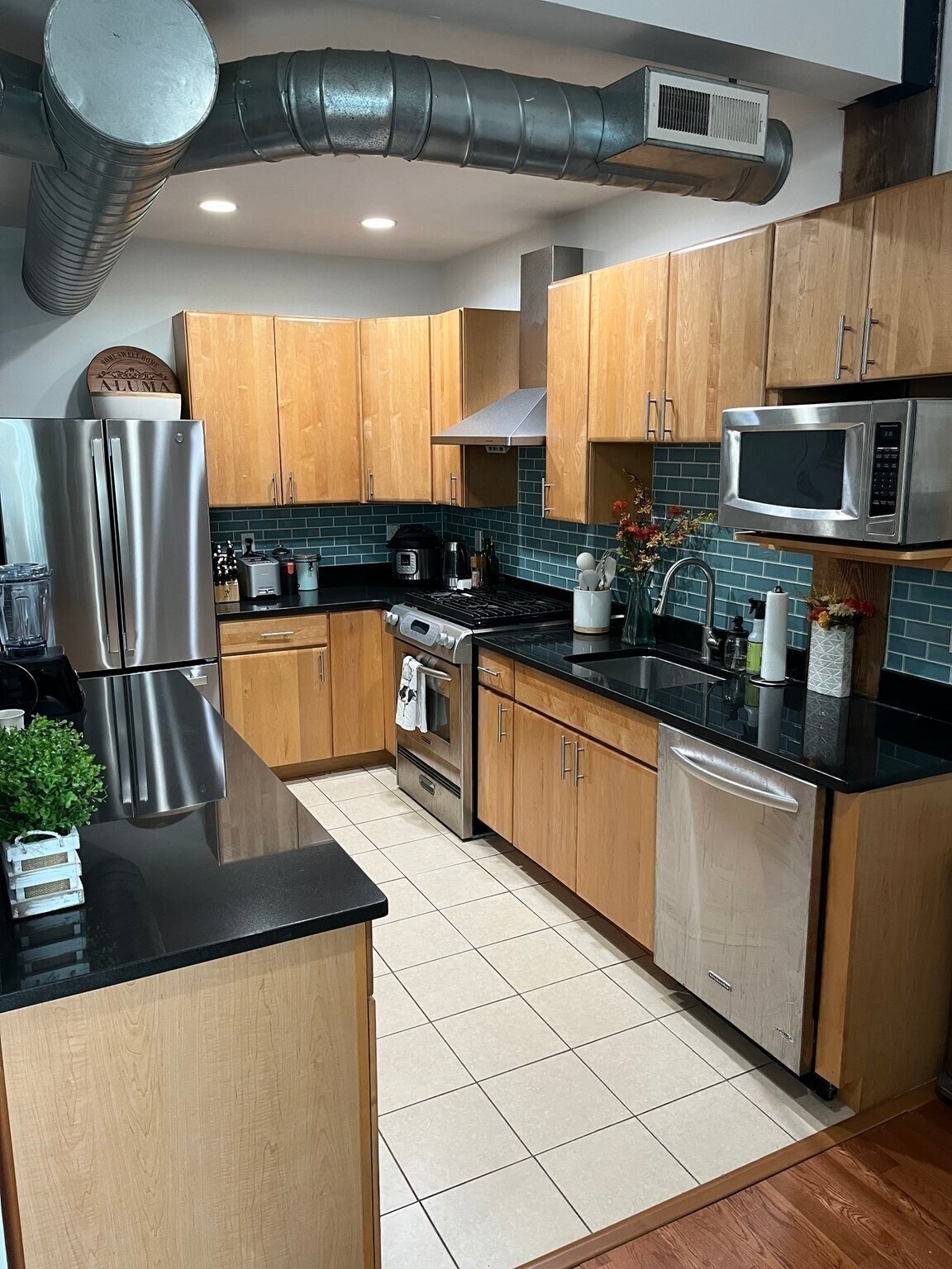 Building Photo - 4 Powder Mill Sq