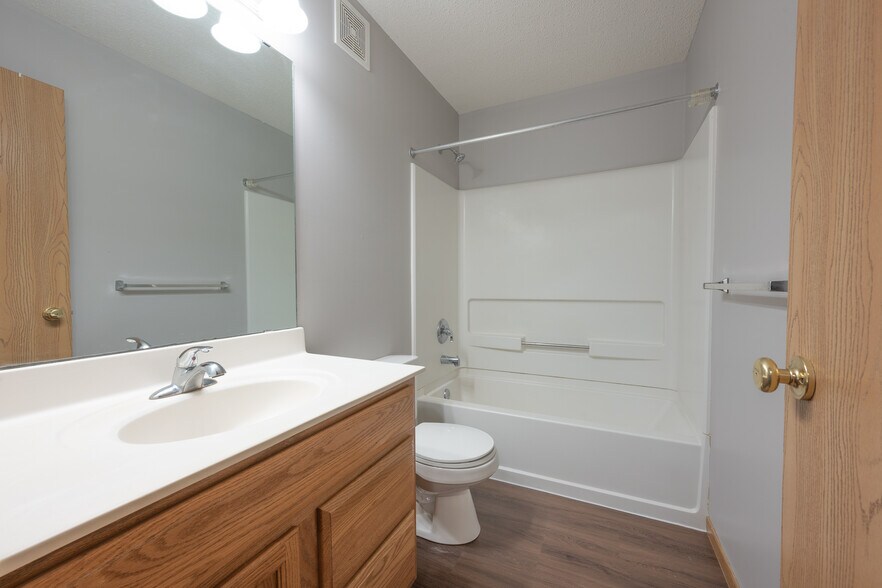 Building Photo - 7786 Village Place