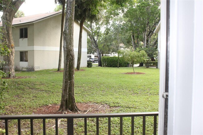 Building Photo - 110 Gardens Dr