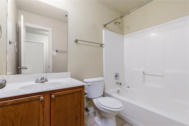 Building Photo - 9804 Thomas Jefferson Dr