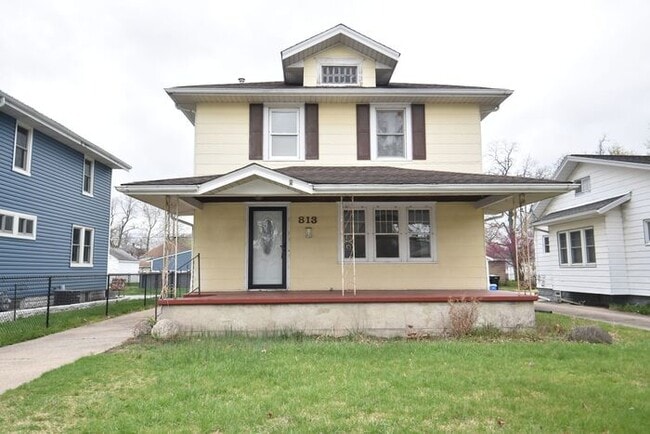 Primary Photo - River Park Charming 3 bedroom Single Famil...