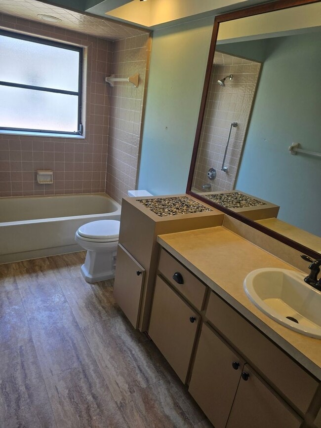 Building Photo - Gorgeous and Huge 2/2/2 in Sugarmill Woods!!!