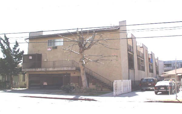 Building Photo - 710 W. Washington Ave.