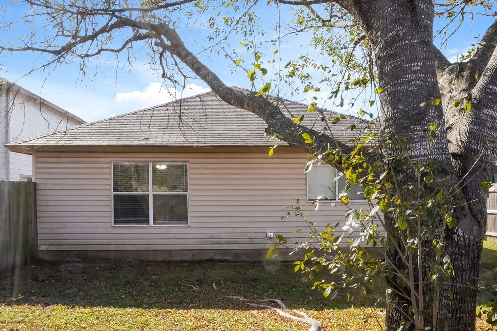 Building Photo - 6942 Saharastone Dr