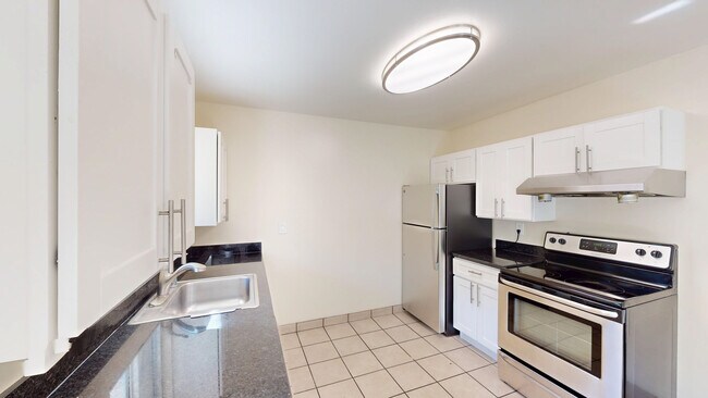 Building Photo - 18163 Happy Ln