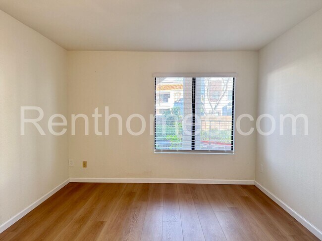 Building Photo - 8480 New Salem St