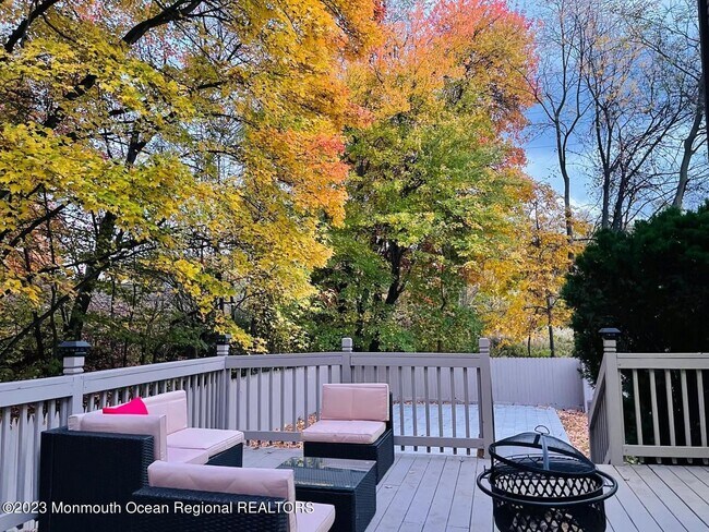 Building Photo - 56 West Side Ave