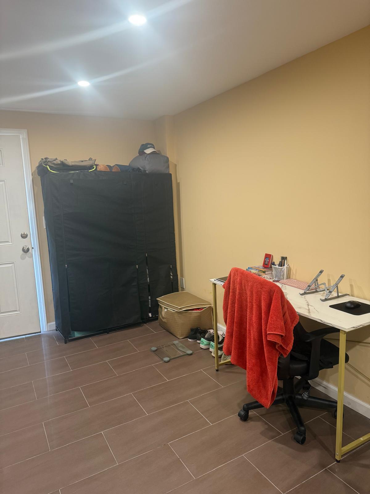 Building Photo - 5 View Ct