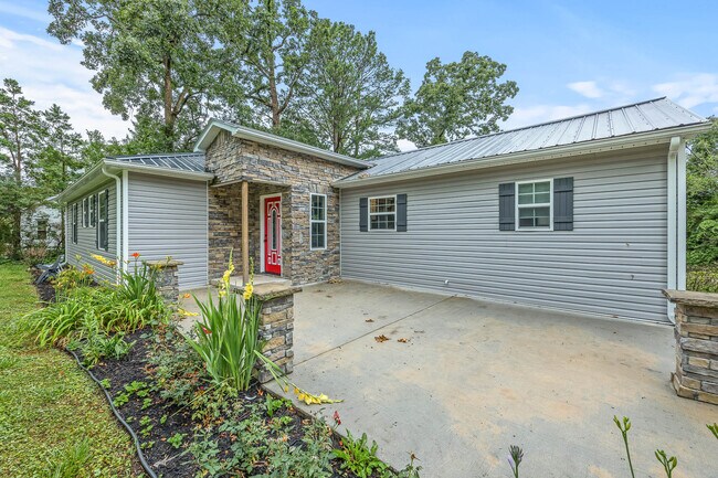 front porch - 1028 Womack Ave