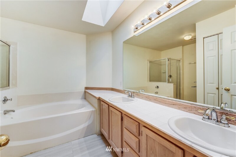 Building Photo - 4123 Fieldstone Dr