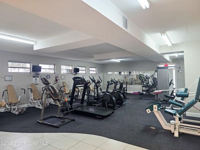 Building Photo - 250 N Banana River Dr