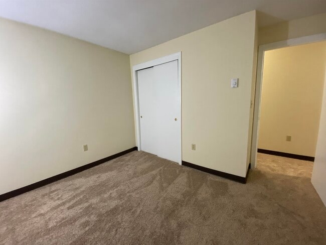 Building Photo - 131 Eastern Ave