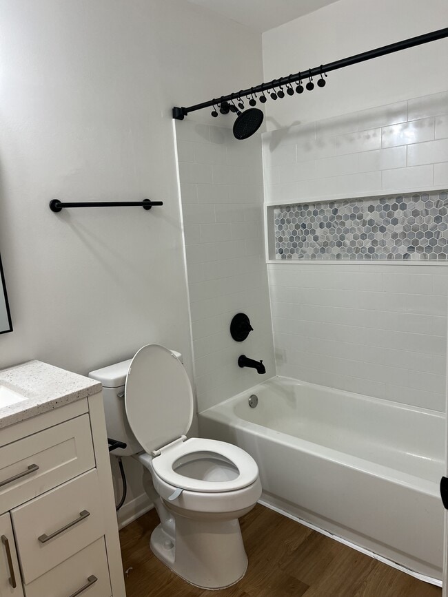 Building Photo - 626 Georgia Ave