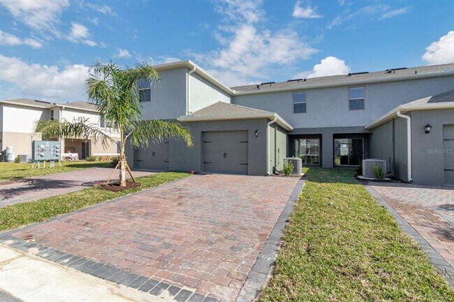 Building Photo - 12620 Charmed Dr