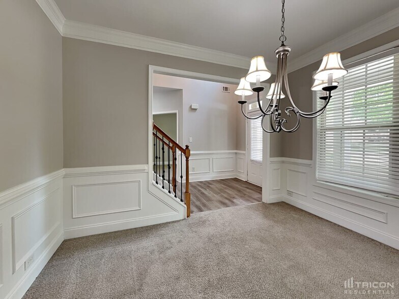 Building Photo - 632 Talon View Ct