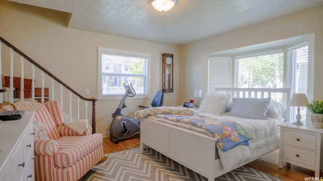 Building Photo - 1003 W 500 S