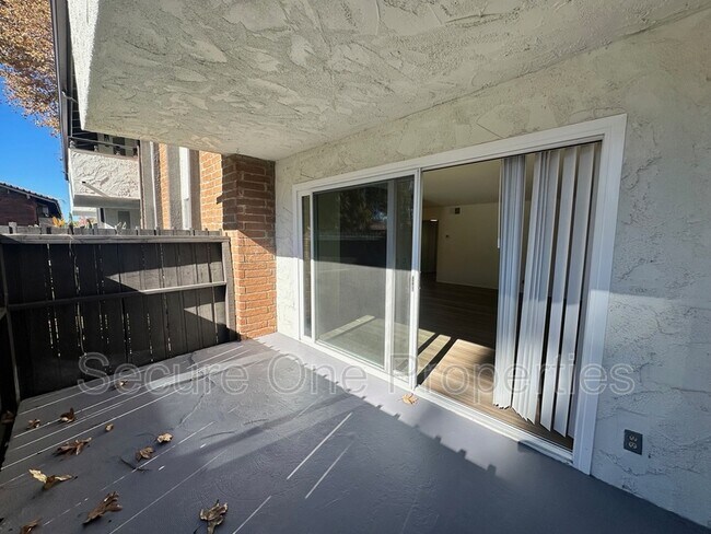 Building Photo - 31555 Lindero Canyon Rd