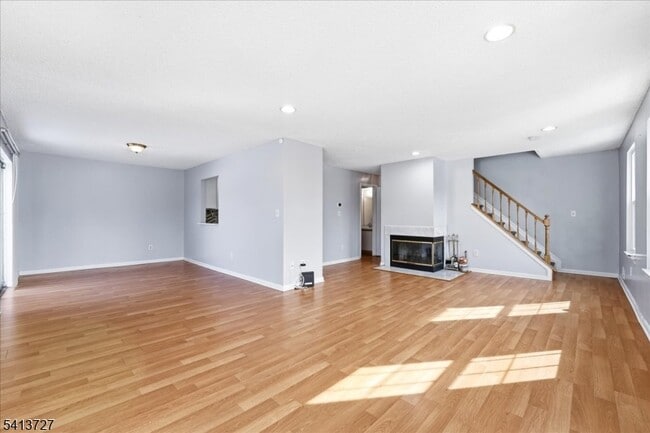 Building Photo - 47 Rutgers Dr