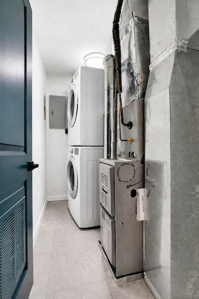 Building Photo - 2704 W 24th Pl