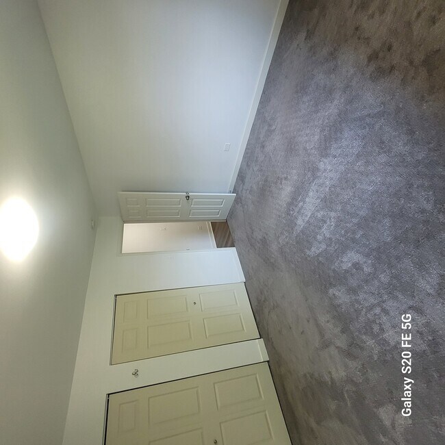 Building Photo - 7309 Winthrop Way