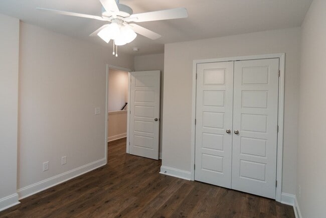 Building Photo - Gorgeous Single Family Home