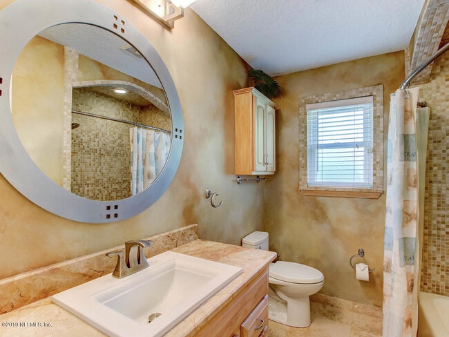 Building Photo - 88 Oakwood Rd