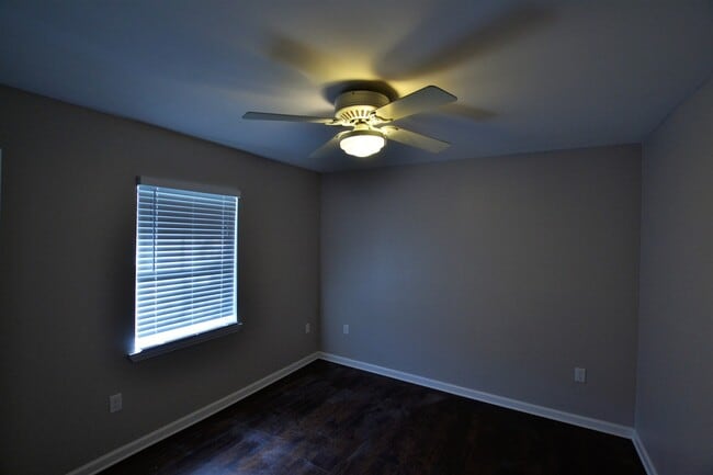 Building Photo - Beautifully remodeled! 3 Bedroom 2 Bath Home in Denham Springs