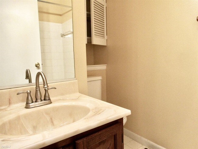 Building Photo - 2 br, 2 bath  - 8009 Greenspring Way Apt F