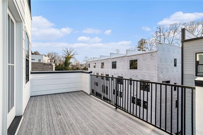Building Photo - 1825 Gotham Ln NE