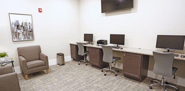 Building Photo - 1526 Millspring Dr