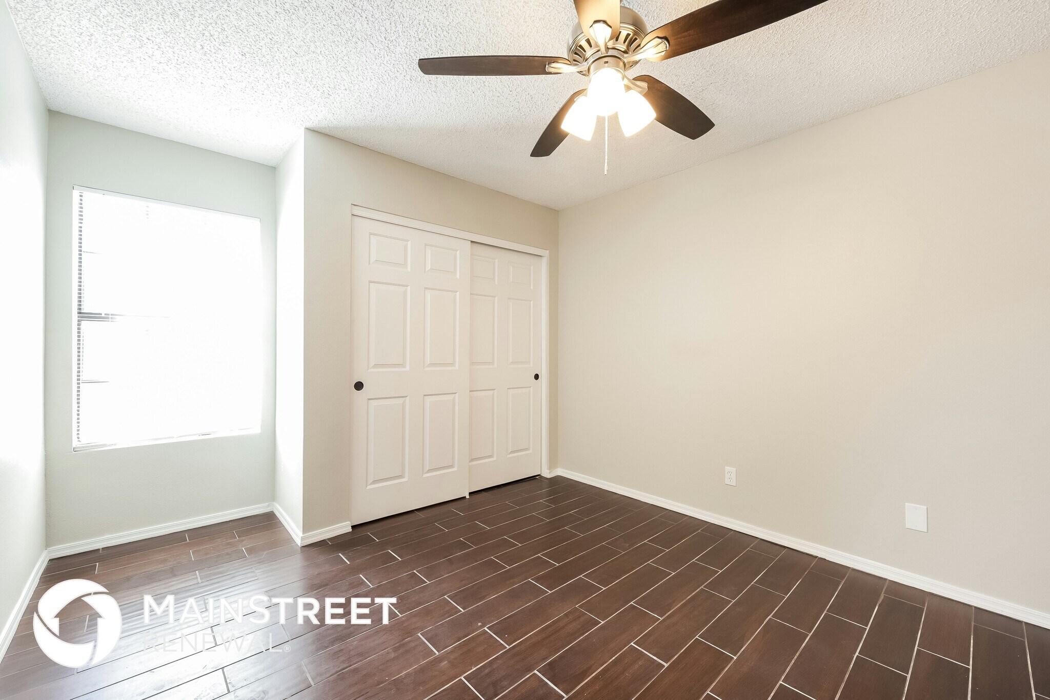Building Photo - 5412 W Cochise Dr