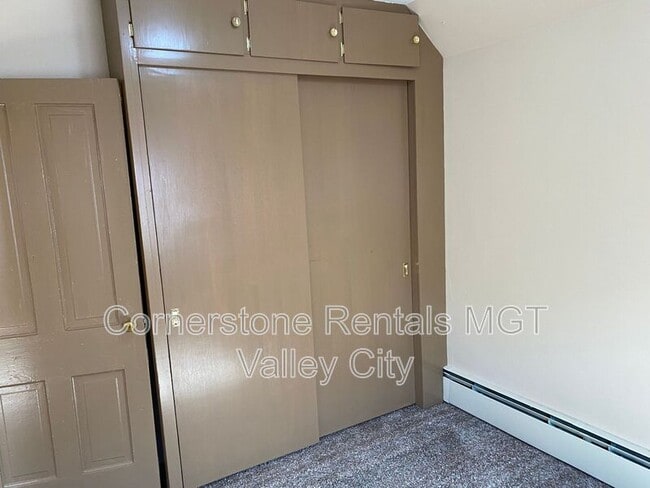 Building Photo - 227 Central Ave S