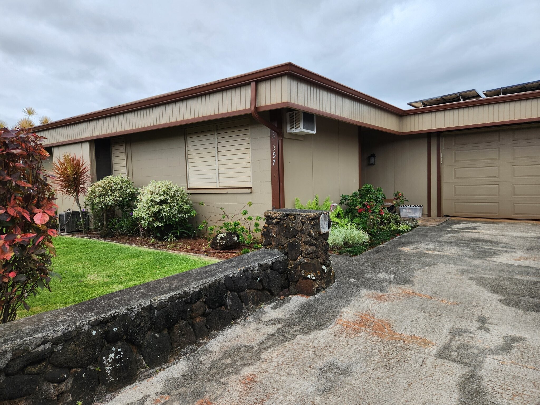 Building Photo - 94-357-357 Kaholo St